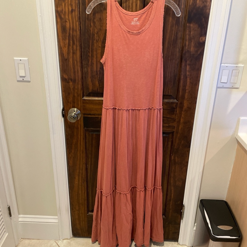 Sleeveless Tiered Maxi Dress